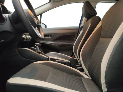 Used 2021 Nissan Versa SV image 17