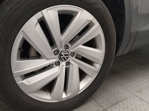 Used 2021 Volkswagen Atlas Cross Sport SE FWD image 31