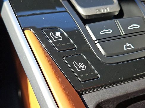 Certified 2025 Porsche 911 Carrera image 23