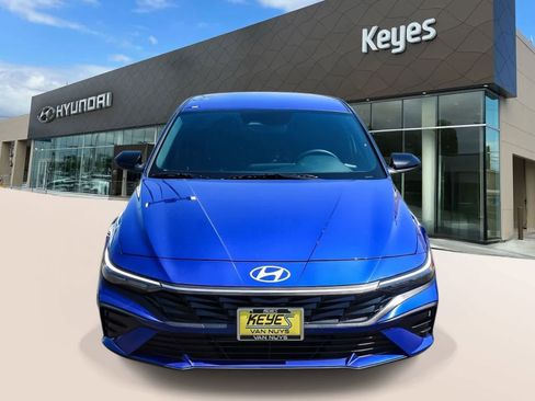 Certified 2025 Hyundai Elantra Sport FWD image 2