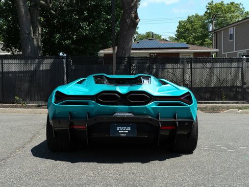 Used 2024 Lamborghini Revuelto AWD/4WD image 10