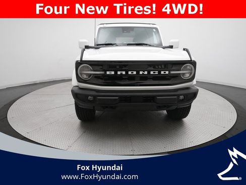 Used 2022 Ford Bronco Outer Banks image 11