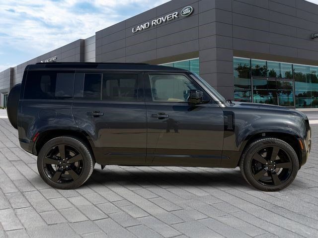 Used 2026 Land Rover Defender 110 X-Dynamic SE AWD/4WD image 6