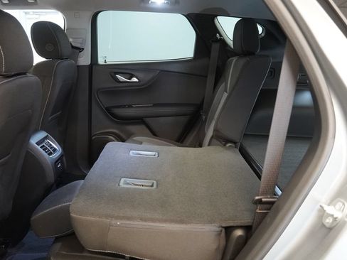 Used 2026 Chevrolet Blazer LT w/ Convenience Package FWD image 29