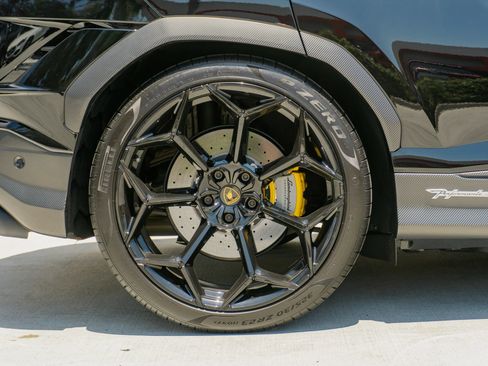 Used 2024 Lamborghini Urus Performante AWD/4WD image 37