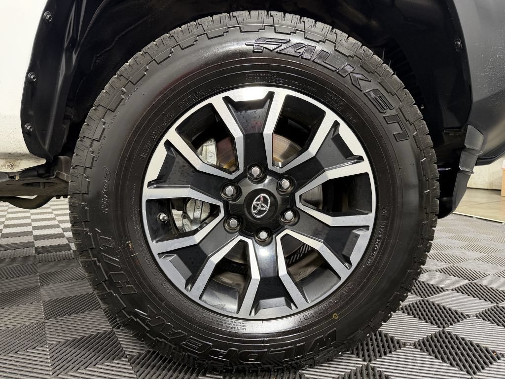 Used 2020 Toyota Tacoma SR RWD image 43