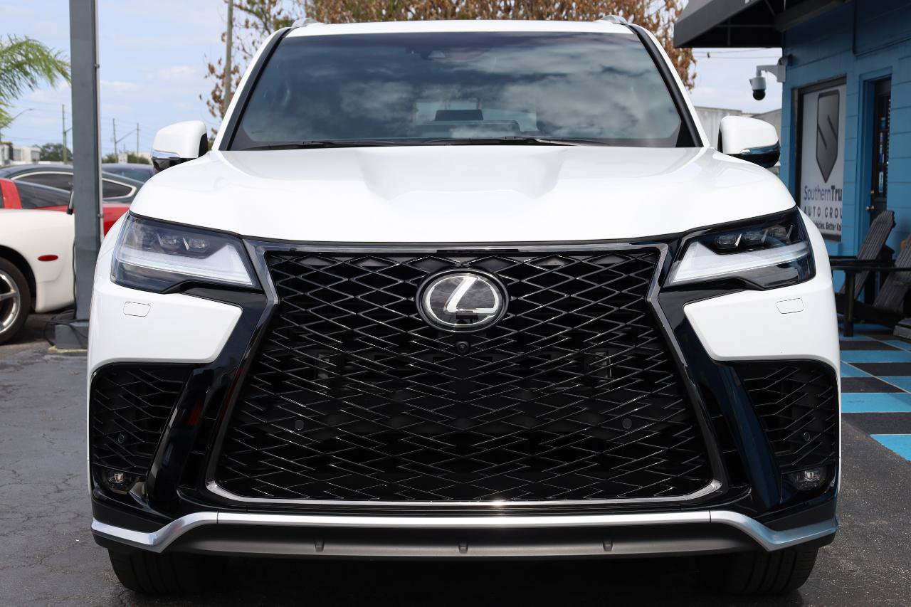 Used 2023 Lexus LX 600 F Sport w/ Accessory Package (Z1) AWD/4WD image 2