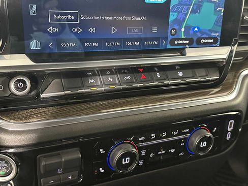 Used 2025 Chevrolet Silverado 1500 LT image 32