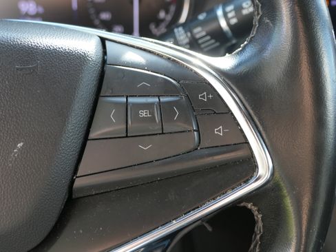 Certified 2022 Cadillac XT5 Luxury image 16