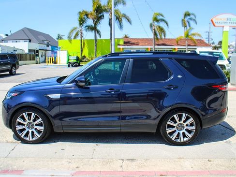 Used 2019 Land Rover Discovery HSE image 2