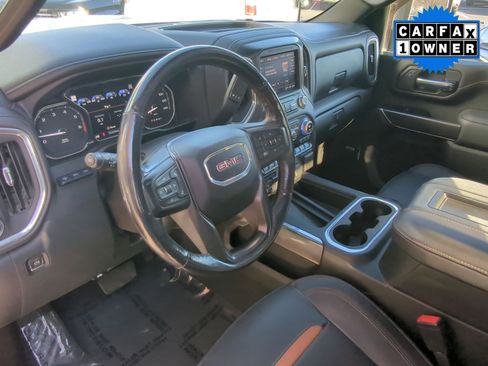Used 2022 GMC Sierra 2500 AT4 w/ AT4 Premium Plus Package image 11