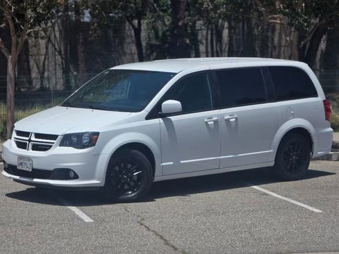 Used 2019 Dodge Grand Caravan GT FWD image 17