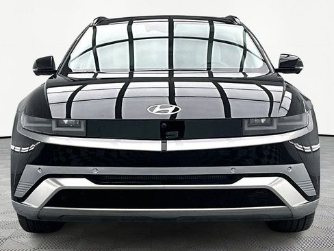 Used 2025 Hyundai Ioniq 5 Limited image 3