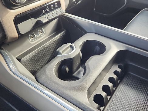 Used 2021 RAM 1500 Laramie image 32