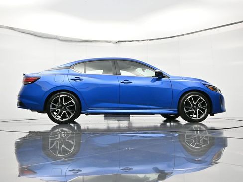 Used 2025 Nissan Sentra SR image 38