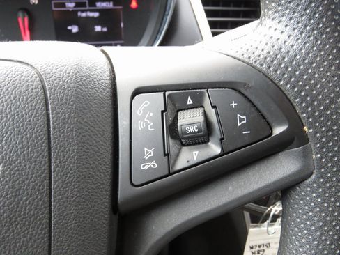 Used 2019 Chevrolet Trax LT image 22