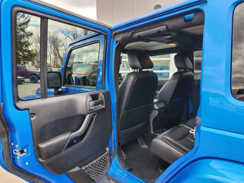 Used 2014 Jeep Wrangler Unlimited Sahara AWD/4WD image 34