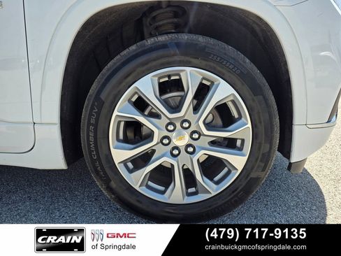 Used 2020 Chevrolet Traverse Premier AWD/4WD image 32