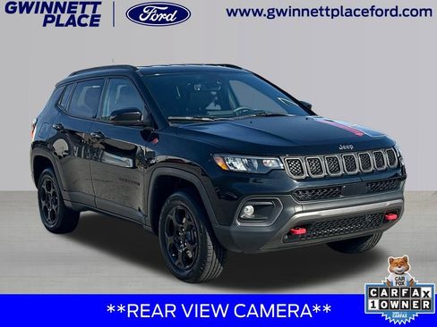 Used 2023 Jeep Compass Trailhawk image 3