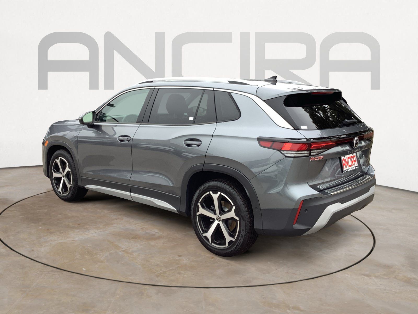 New 2026 Volkswagen Tiguan SE FWD image 6