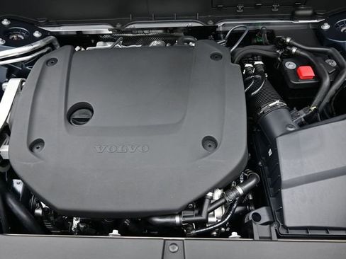 New 2026 Volvo XC90 B6 Plus w/ Protection Package Premier image 37