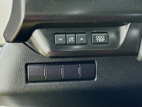 Used 2019 Lexus UX 250h image 13