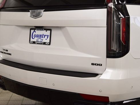 Used 2024 Cadillac Escalade ESV Sport Platinum w/ LPO, ONYX Package AWD/4WD image 21