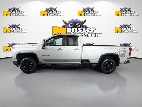 Used 2022 Chevrolet Silverado 2500 LT w/ Convenience Package AWD/4WD image 8