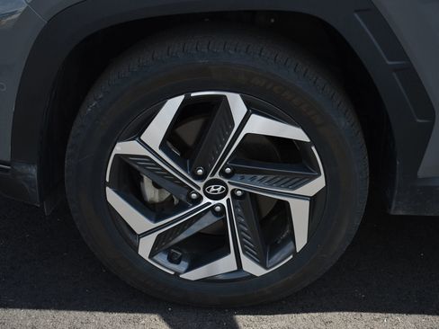 Used 2024 Hyundai Tucson Limited image 11