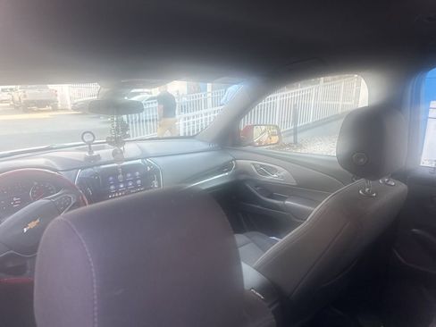 Used 2023 Chevrolet Traverse LT image 16