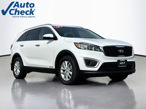 Used 2018 Kia Sorento LX AWD/4WD image 1