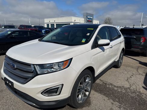 Used 2016 Ford Edge Titanium w/ Equipment Group 301A image 18