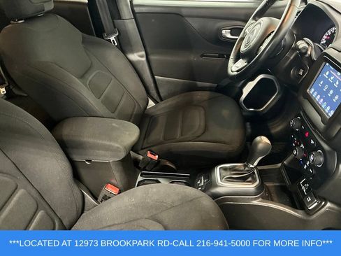 Used 2020 Jeep Renegade Latitude w/ Cold Weather Group FWD image 10