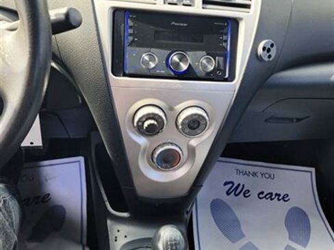 Used 2007 Toyota Yaris image 33