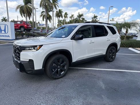 New 2026 Honda Pilot Sport image 5
