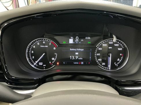 Used 2025 Cadillac XT6 Premium Luxury w/ LPO, Floor Liner Package AWD/4WD image 21