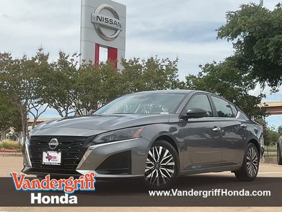 Used 2025 Nissan Altima 2.5 SV