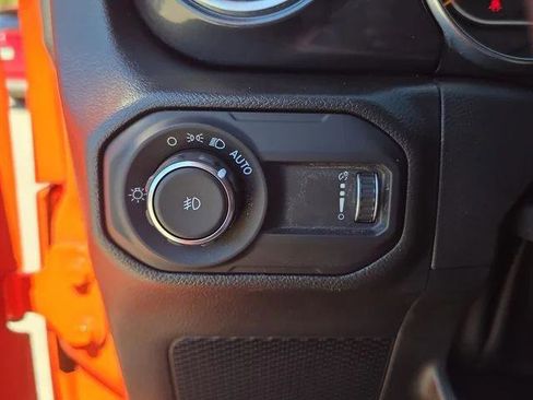 Certified 2023 Jeep Wrangler Unlimited Sahara AWD/4WD image 21
