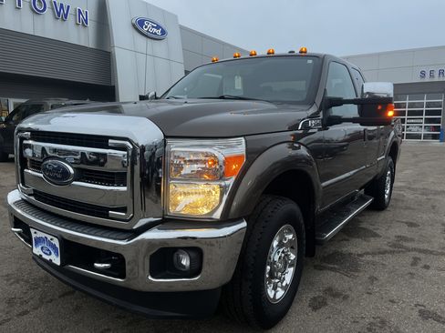 Used 2016 Ford F250 XLT w/ XLT Premium Package image 2