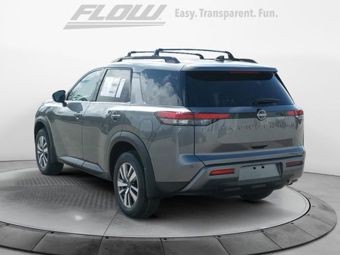 New 2026 Nissan Pathfinder SL FWD image 5
