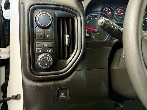 Used 2024 Chevrolet Silverado 1500 W/T w/ WT Value Package AWD/4WD image 10