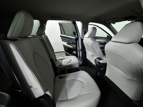 New 2026 Toyota Grand Highlander XLE image 23