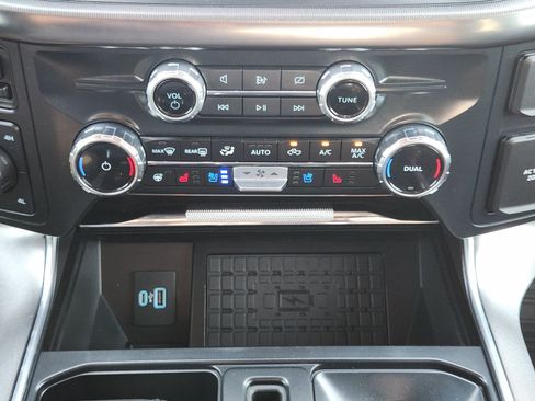 Used 2024 Ford F150 Platinum w/ Equipment Group 702A High image 21