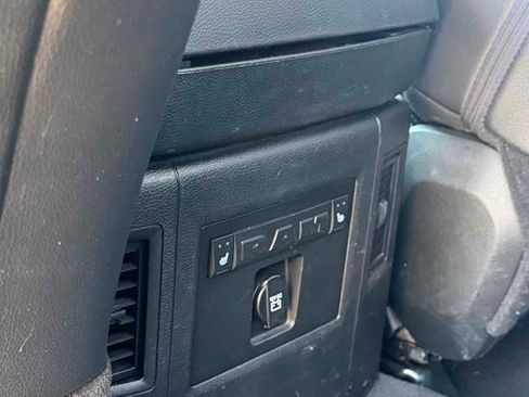 Used 2018 RAM 1500 Laramie w/ Convenience Group AWD/4WD image 24