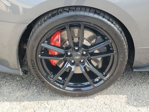 Used 2021 Ford Mustang Shelby GT500 w/ Technology Package image 7