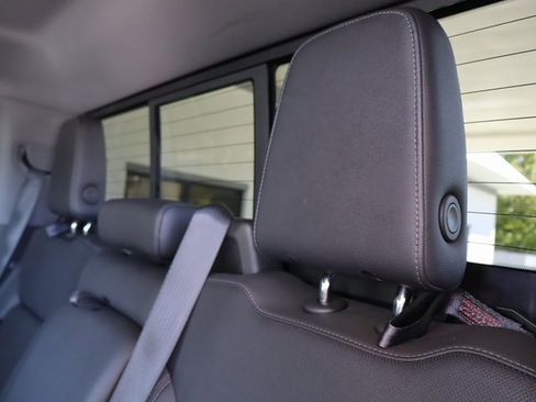 Used 2020 Chevrolet Silverado 2500 LTZ w/ Technology Package image 46