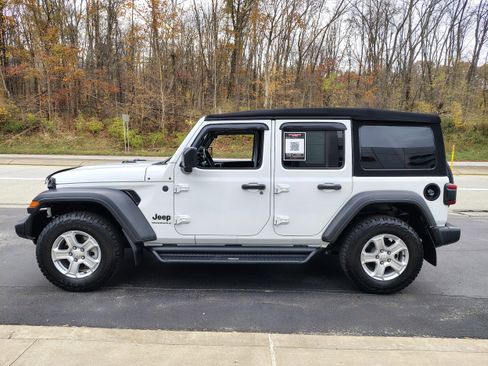 Certified 2023 Jeep Wrangler Sport S image 5