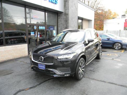 Used 2023 Volvo XC90 B5 Core w/ Protection Package Premier AWD/4WD image 4