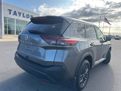 Used 2021 Nissan Rogue S image 18