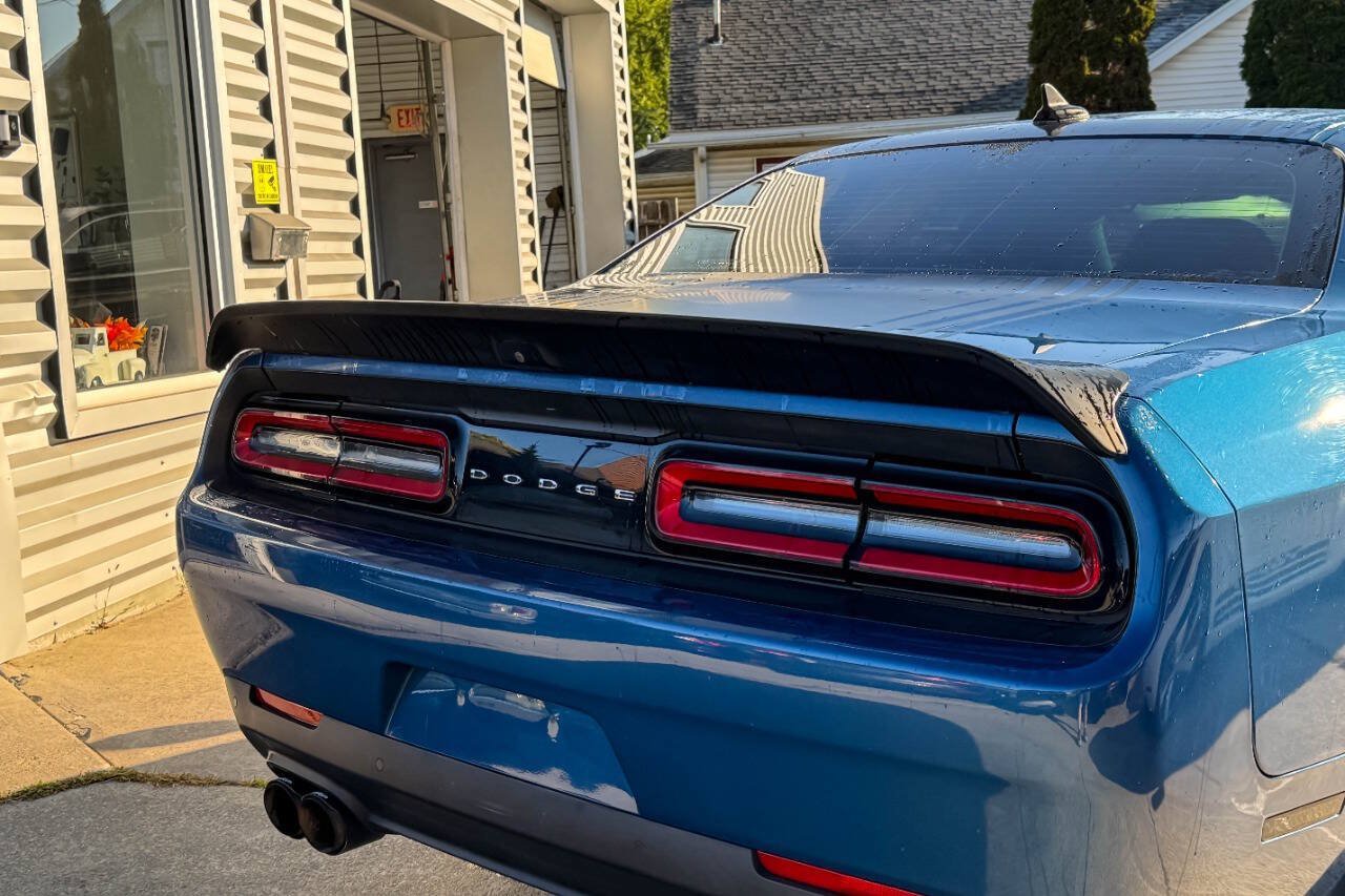 Used 2021 Dodge Challenger R/T Scat Pack w/ Shaker Package RWD image 25